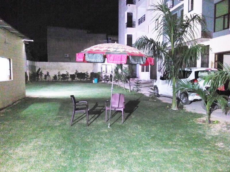 Hotel Olive & Blue - Govt Approved Hotel Near Delhi Airport Nueva Delhi Exterior foto