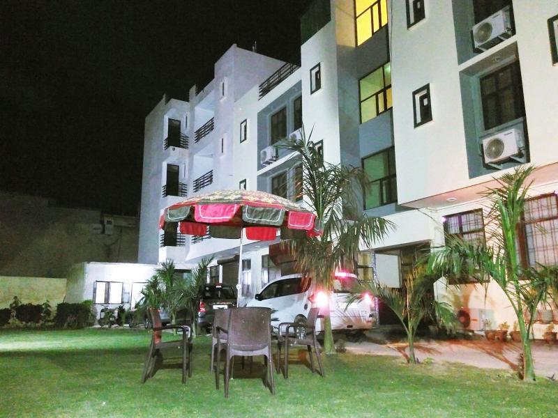 Hotel Olive & Blue - Govt Approved Hotel Near Delhi Airport Nueva Delhi Exterior foto